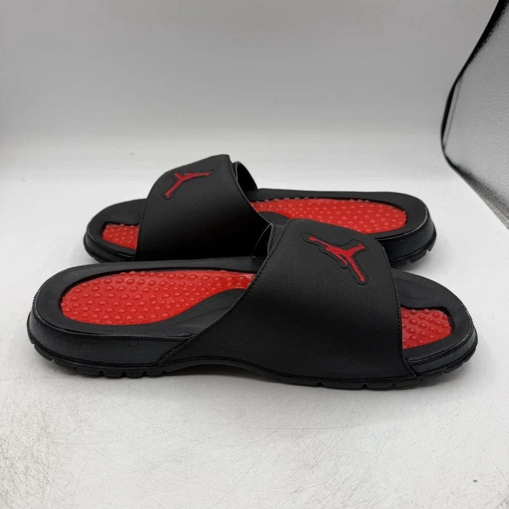 Nike Air Jordan Hydro V Retro Slide Sandals Mens Sz 10 Black/Fire Red 555501-012